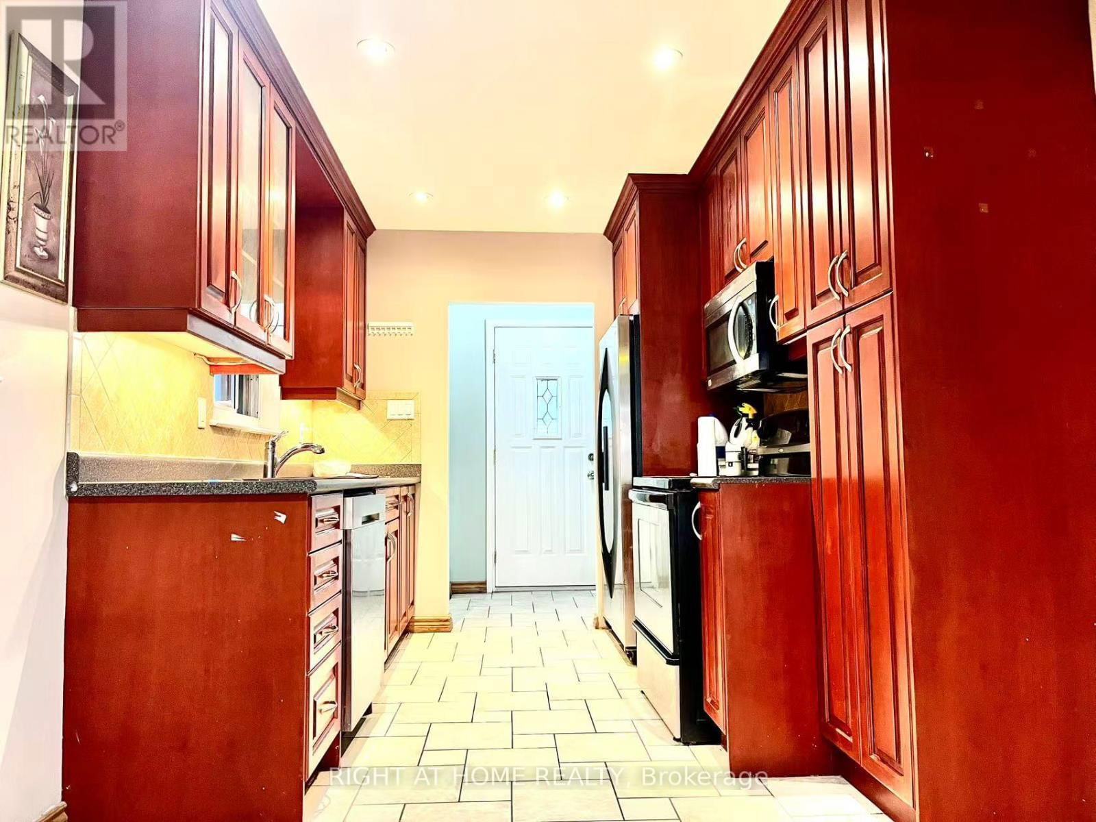 1407 GLEN RUTLEY CIRCLE Image 2