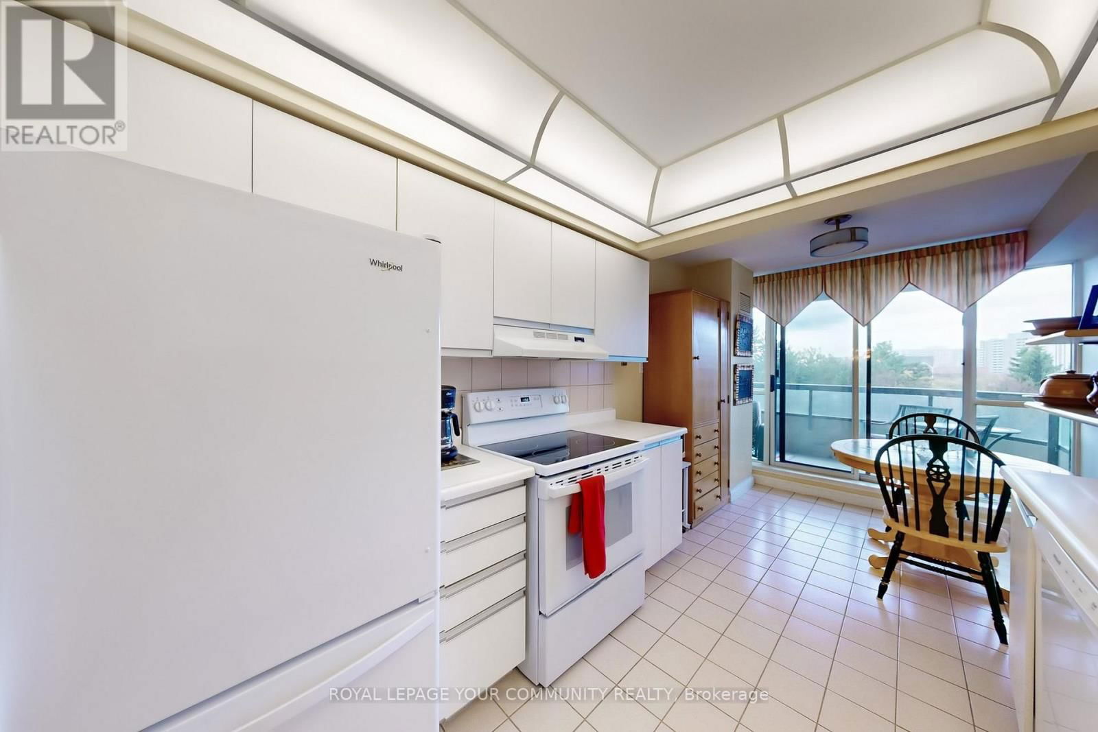 404 - 24 HANOVER ROAD Image 12