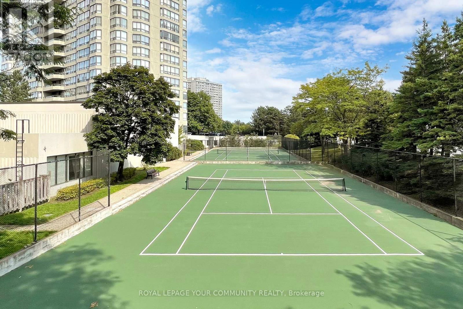 404 - 24 HANOVER ROAD Image 32