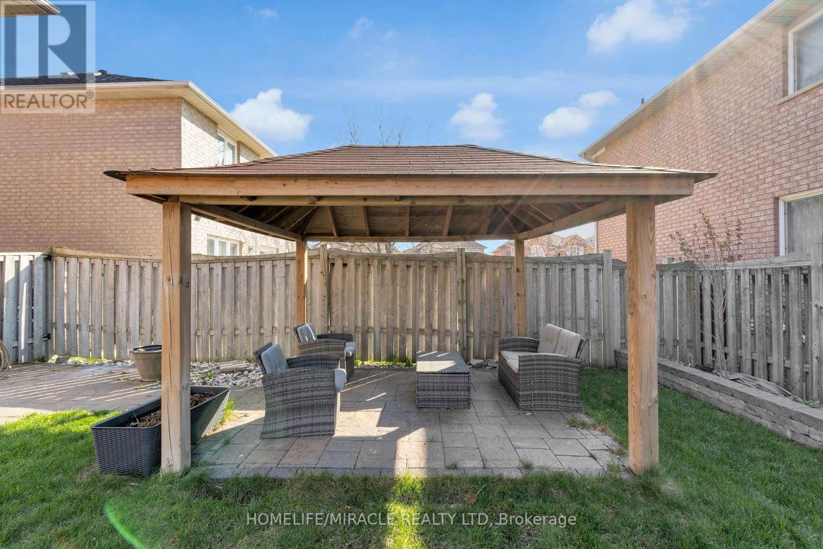 18 HARTWELL GATE Image 50