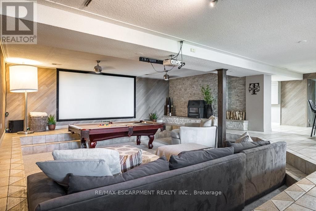 822 DANFORTH PLACE Image 23