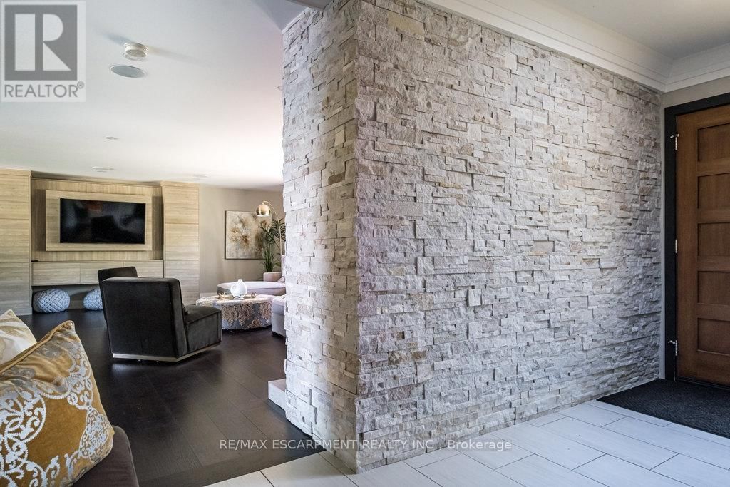 822 DANFORTH PLACE Image 3