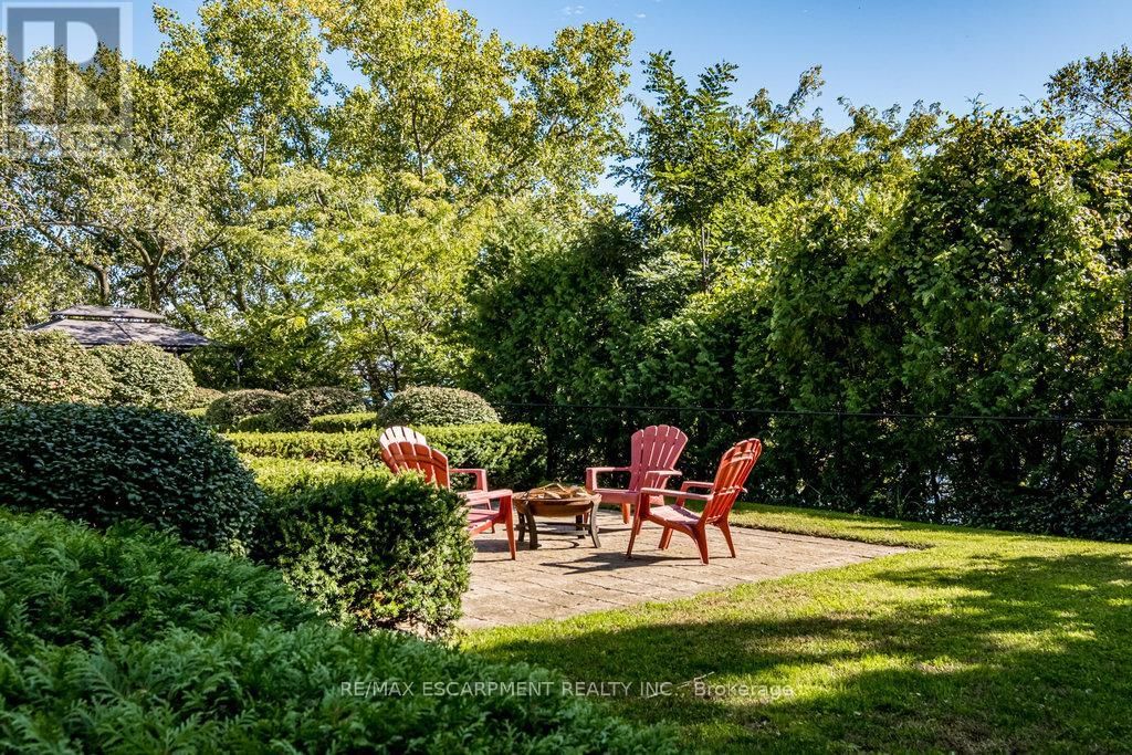 822 DANFORTH PLACE Image 31
