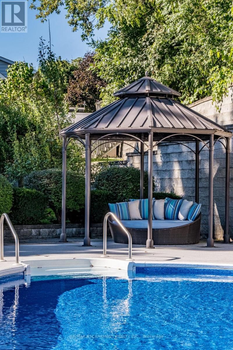 822 DANFORTH PLACE Image 34