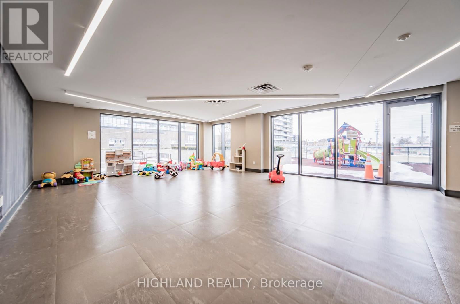 1319 - 5033 FOUR SPRINGS AVENUE Image 39