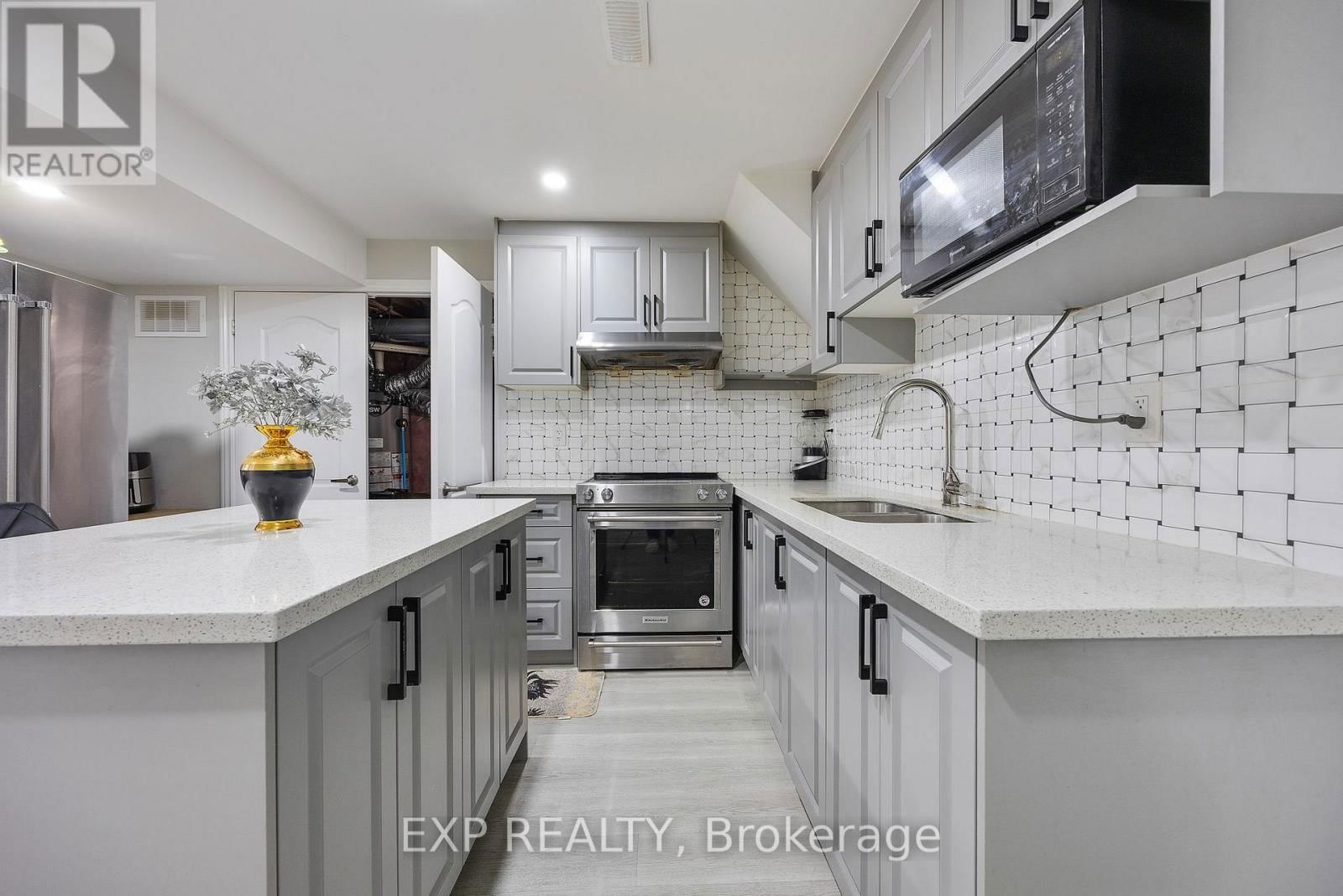 18 PRAIRIE CREEK CRESCENT Image 34