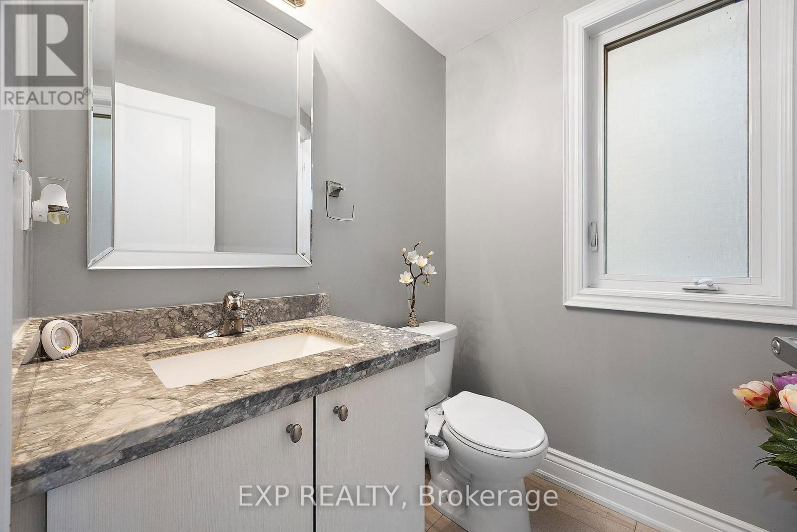 18 PRAIRIE CREEK CRESCENT Image 7