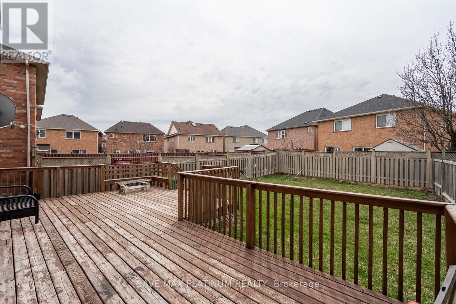 98 CROWN VICTORIA DRIVE Image 32