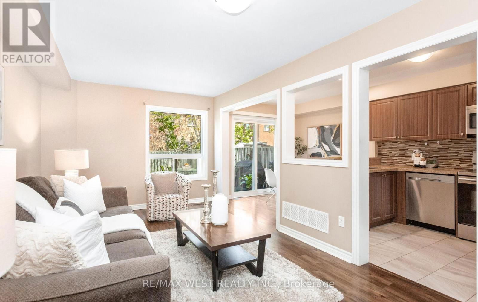3953 FREEMAN TERRACE Image 11