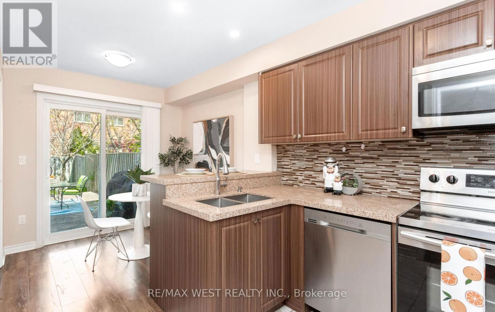 3953 FREEMAN TERRACE Image 19