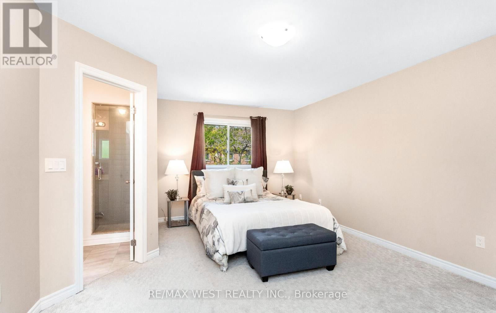 3953 FREEMAN TERRACE Image 33