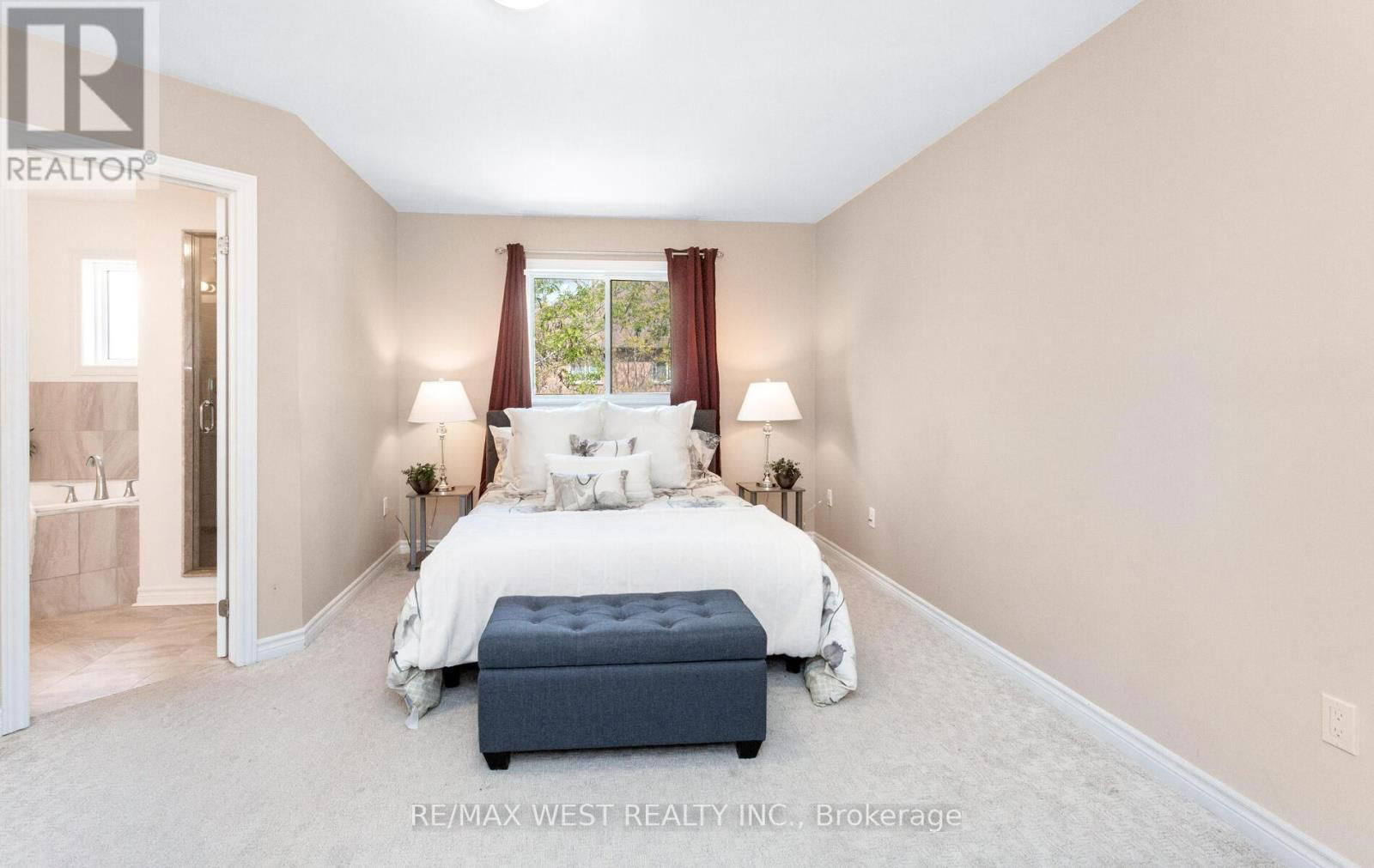 3953 FREEMAN TERRACE Image 34