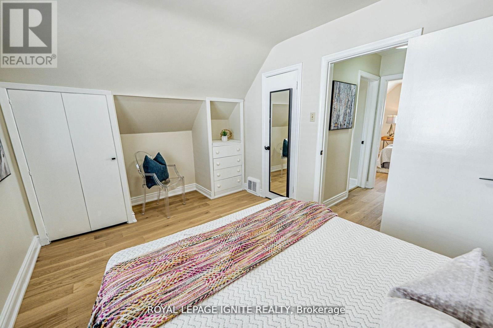 53 RIVERVIEW HEIGHTS Image 22