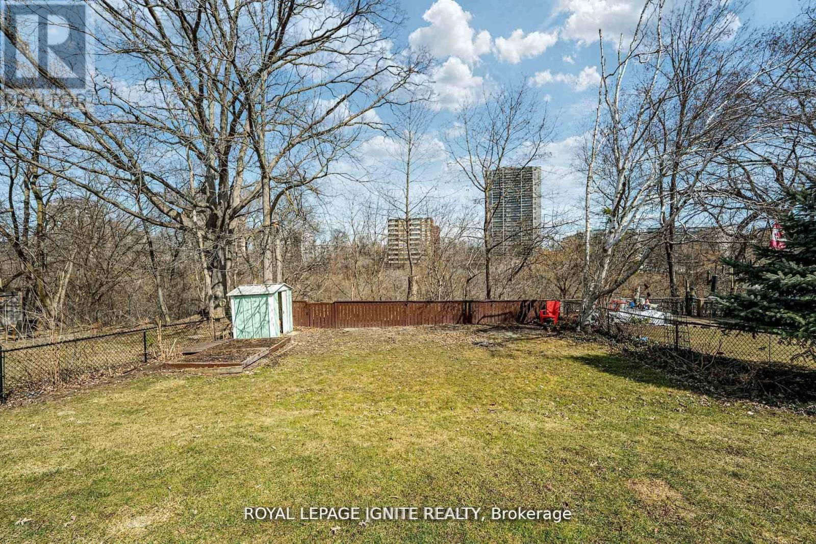 53 RIVERVIEW HEIGHTS Image 32