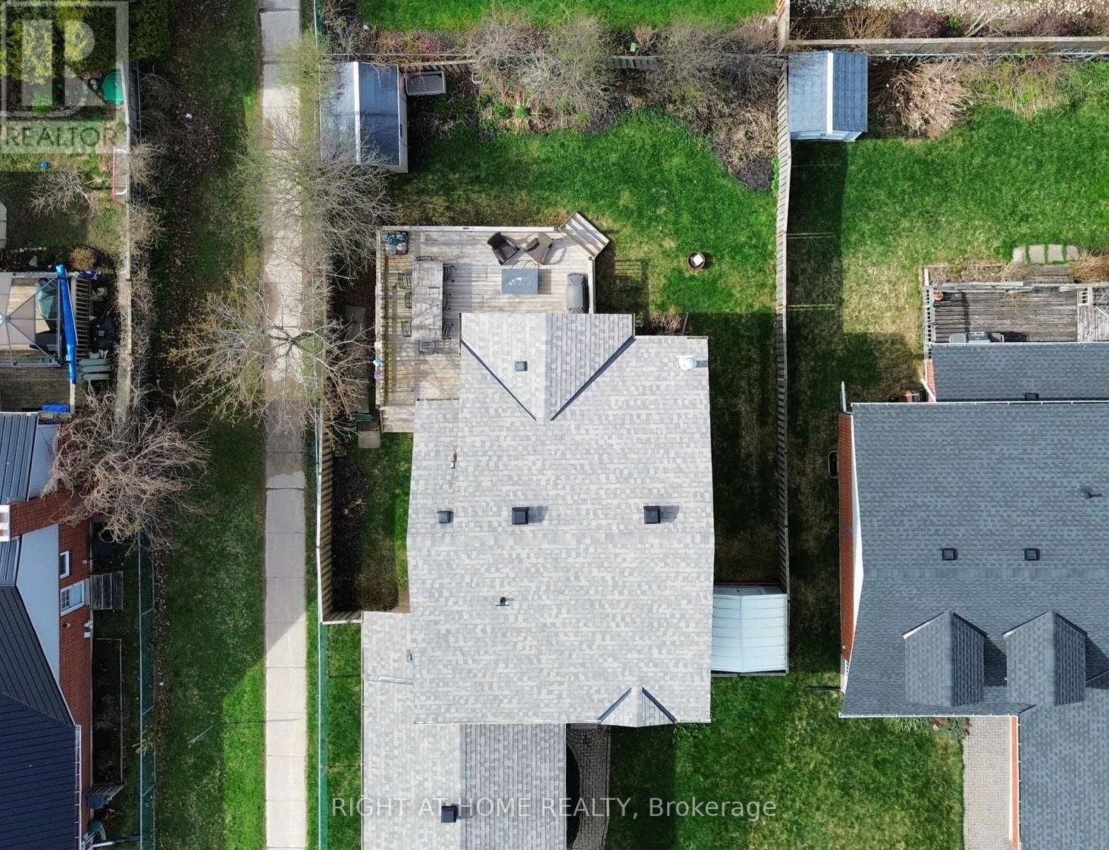 11 PASSMORE AVENUE Image 3