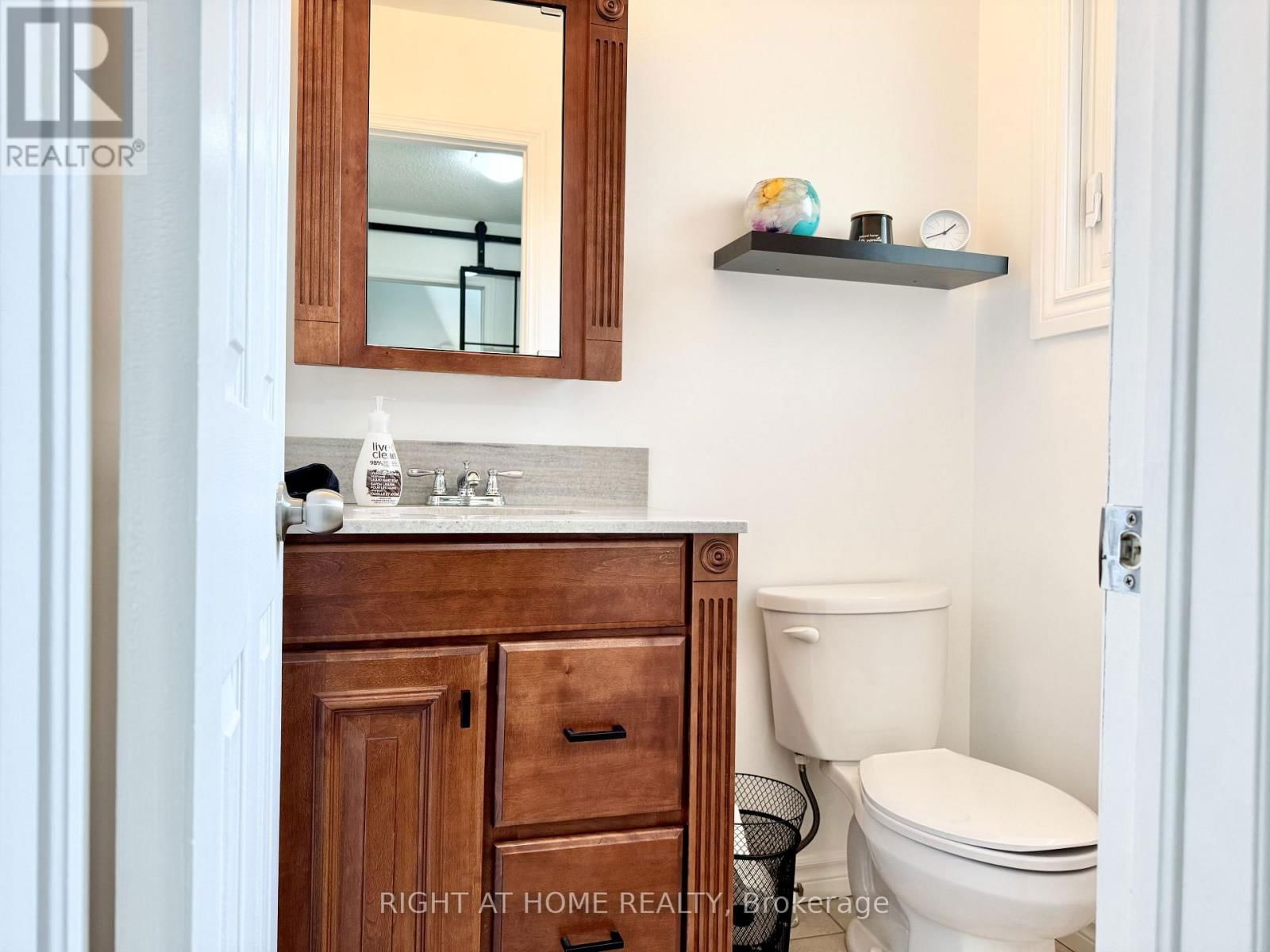 11 PASSMORE AVENUE Image 6