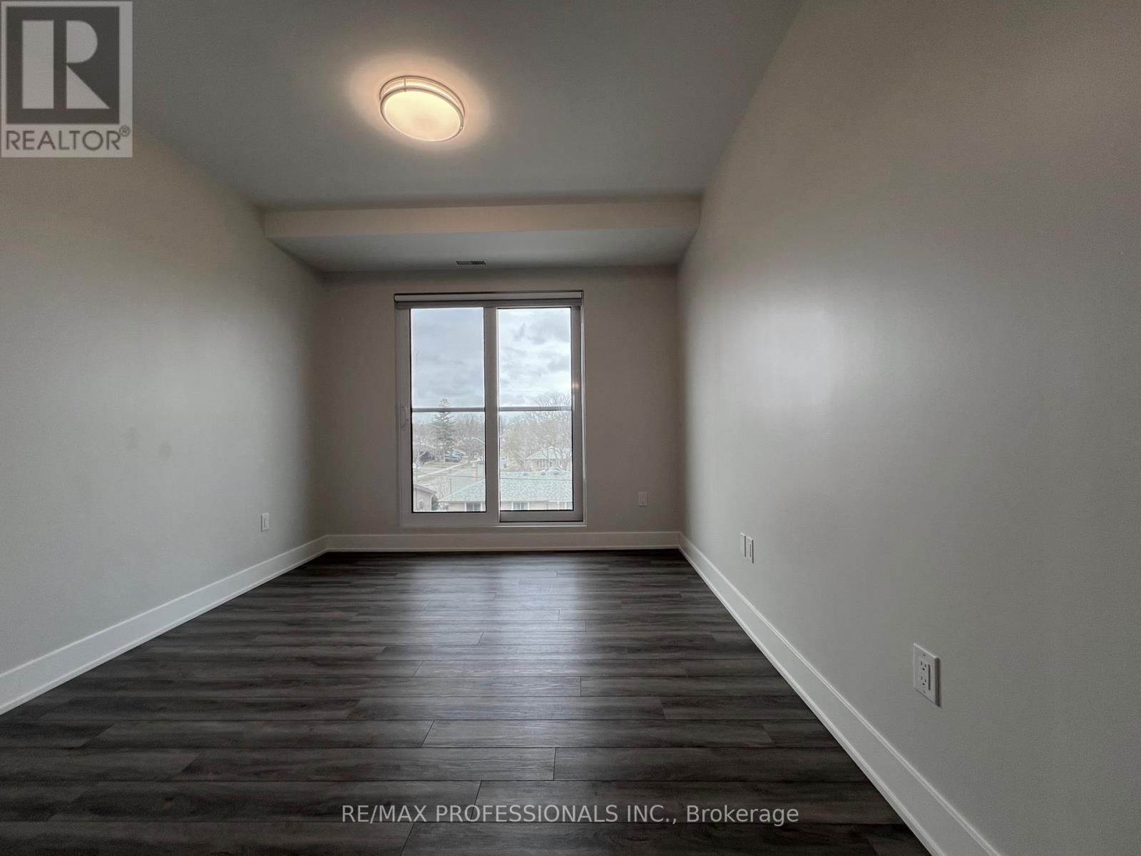 122 - 62 DIXFIELD DRIVE Image 16
