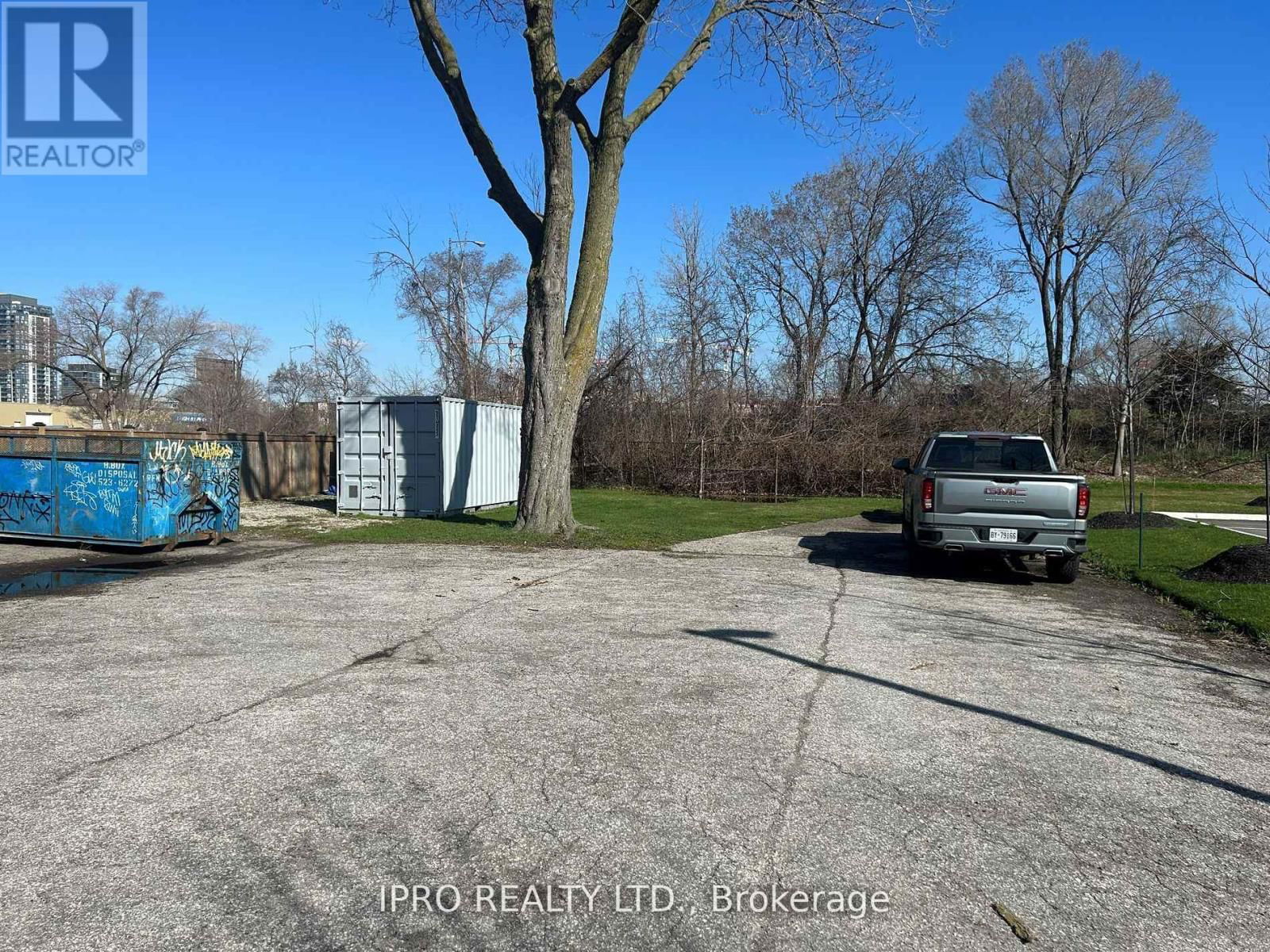 196 EVANS AVENUE Image 2