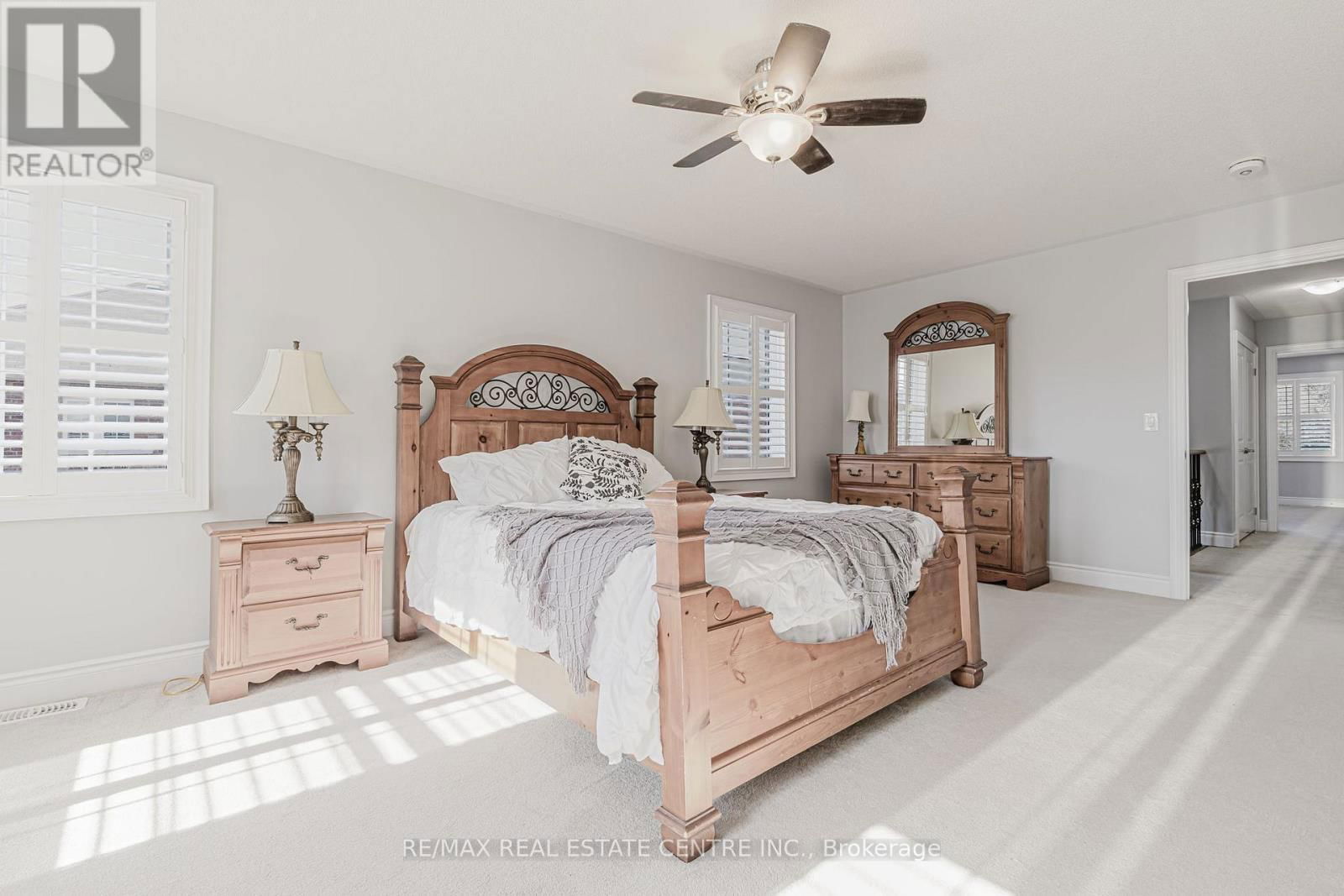 78 HOLLOWGROVE BOULEVARD Image 20