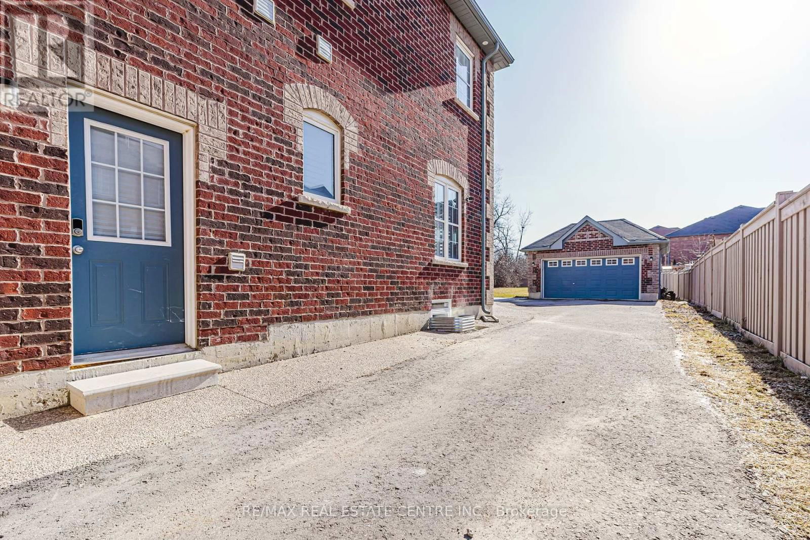 78 HOLLOWGROVE BOULEVARD Image 31