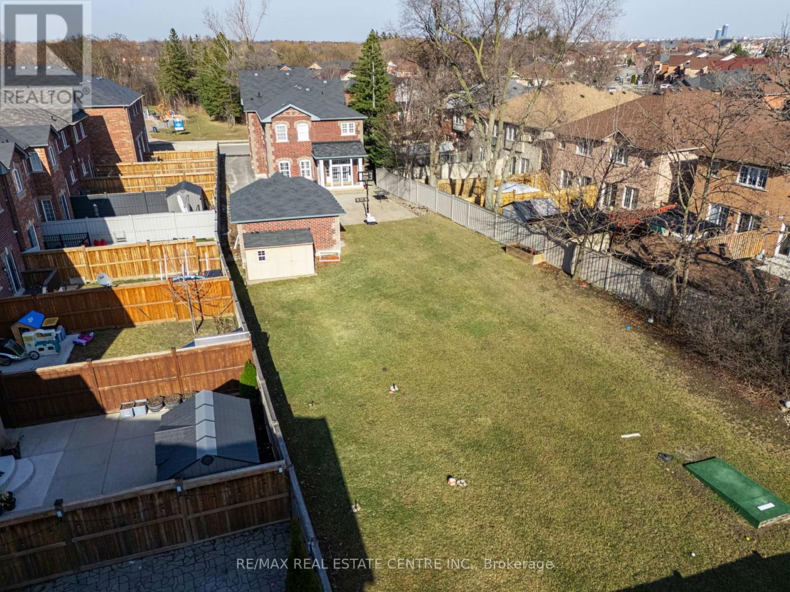 78 HOLLOWGROVE BOULEVARD Image 43