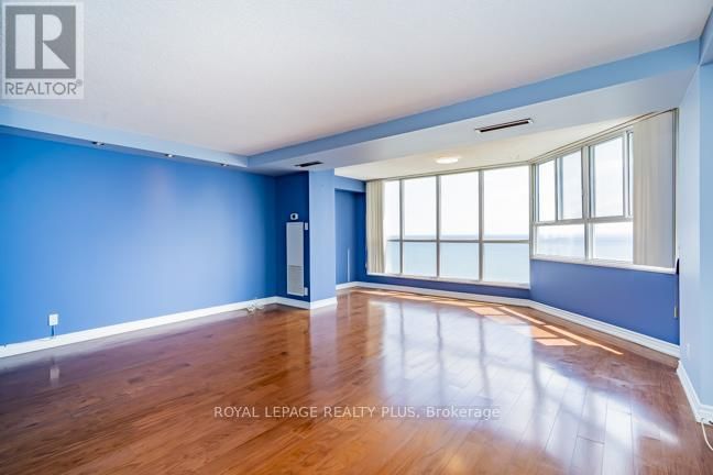 1107 - 5280 LAKESHORE ROAD Image 10