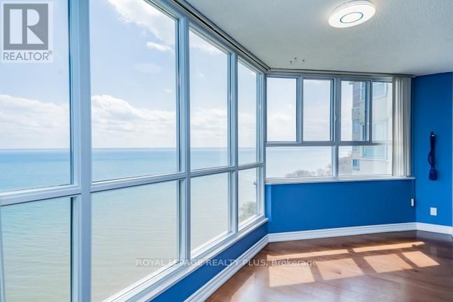 1107 - 5280 LAKESHORE ROAD Image 11