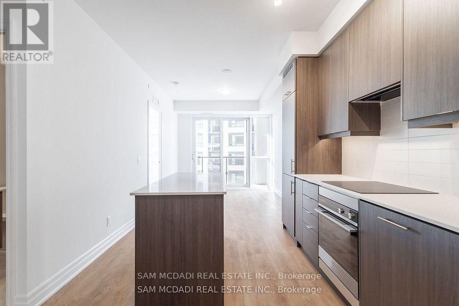 2709 - 30 ELM DRIVE Image 3