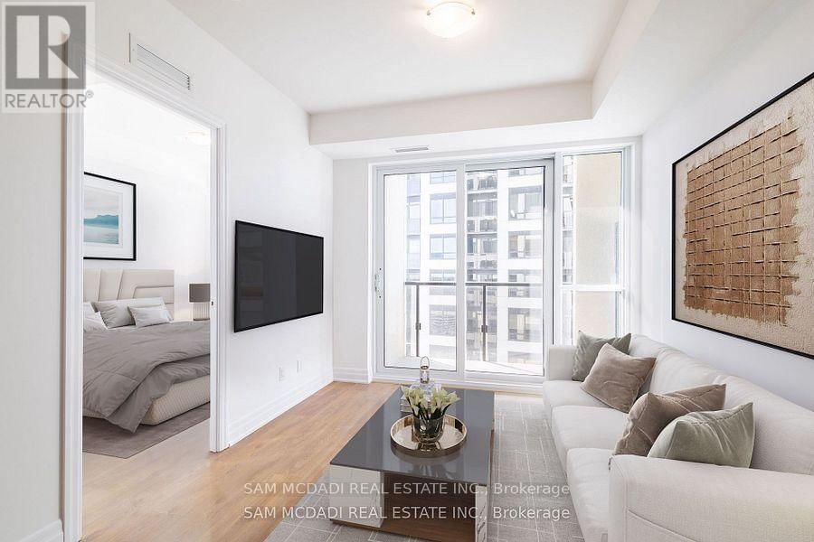 2709 - 30 ELM DRIVE Image 4