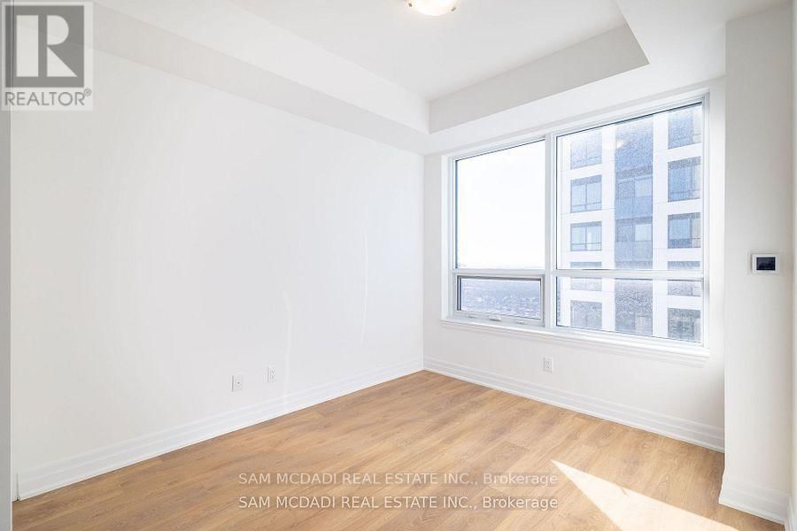 2709 - 30 ELM DRIVE Image 9
