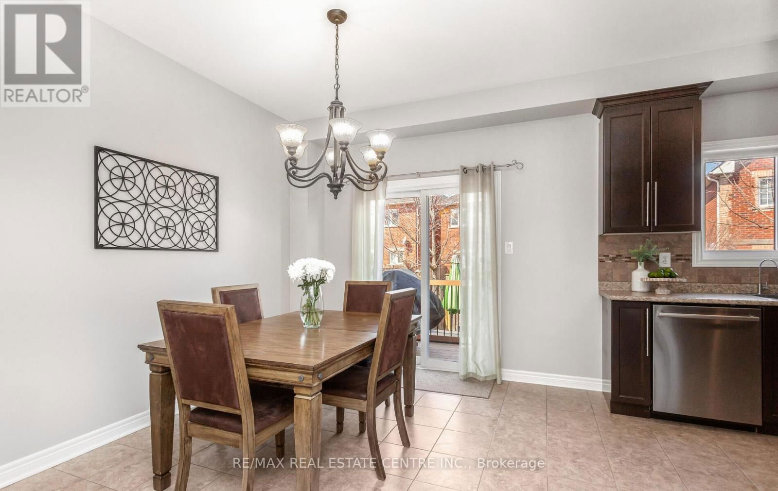 5 SERENITY STREET Image 10