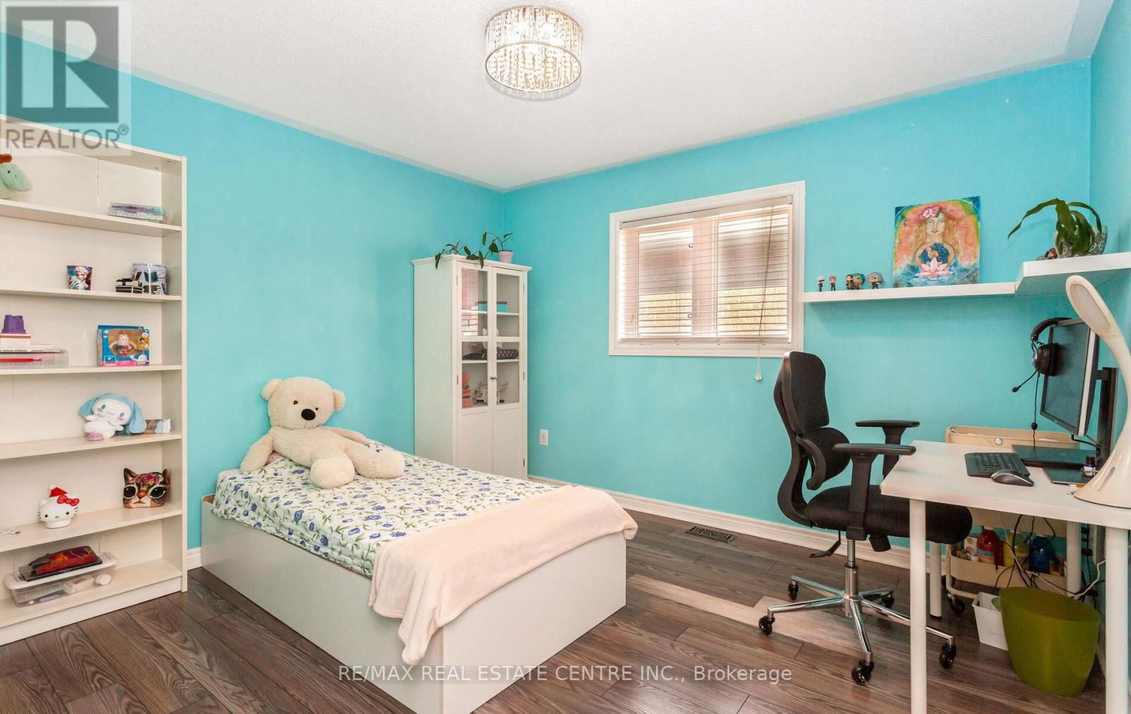 5 SERENITY STREET Image 26