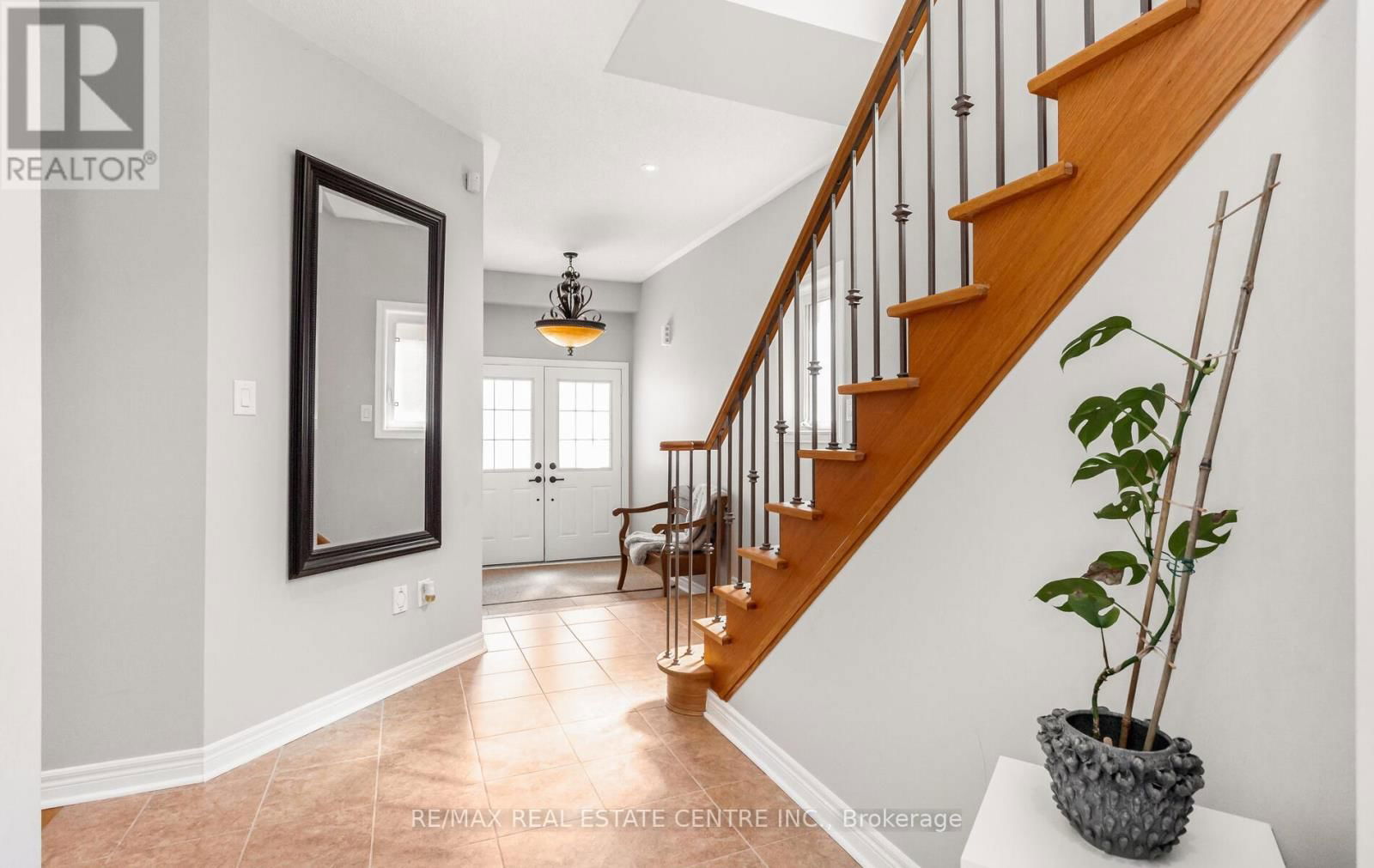 5 SERENITY STREET Image 4