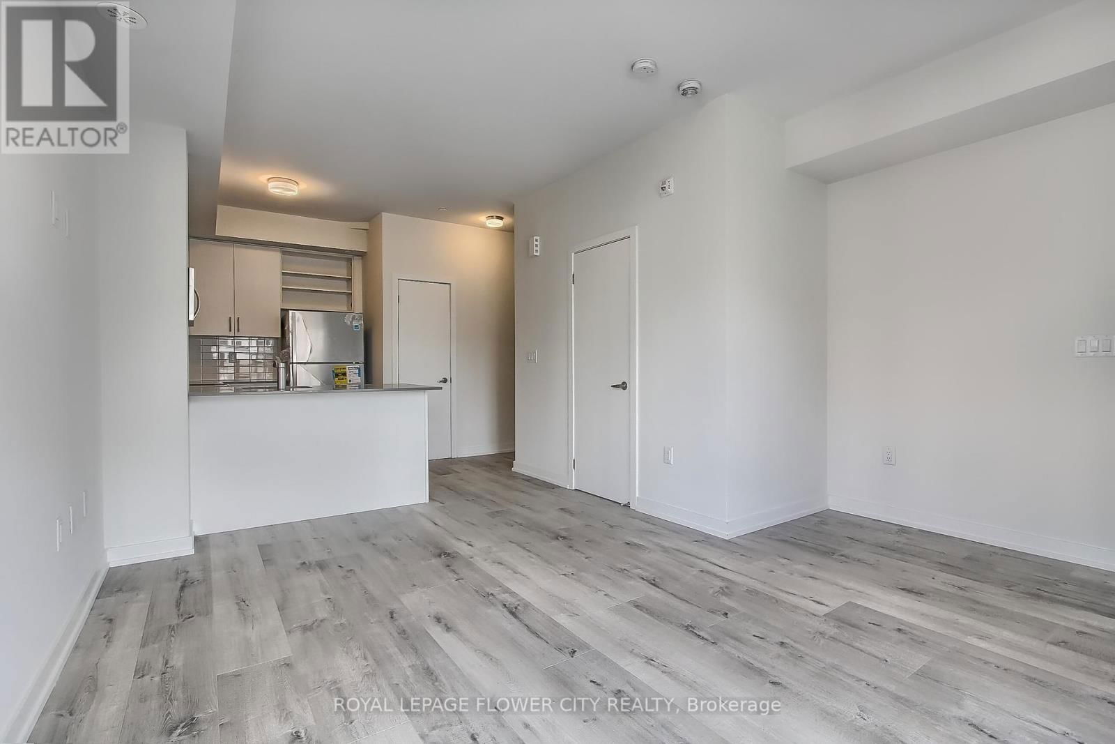 20 - 3550 COLONIAL DRIVE Image 11