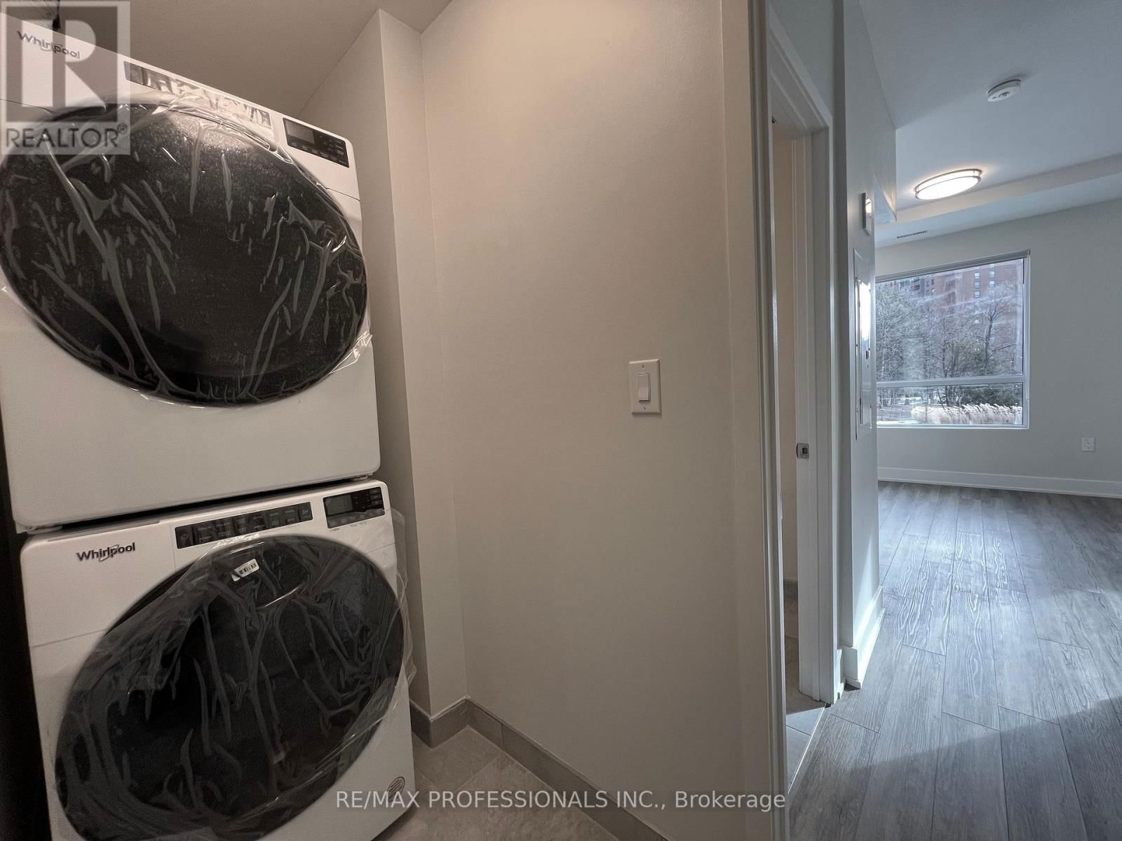 120 - 62 DIXFIELD DRIVE Image 13