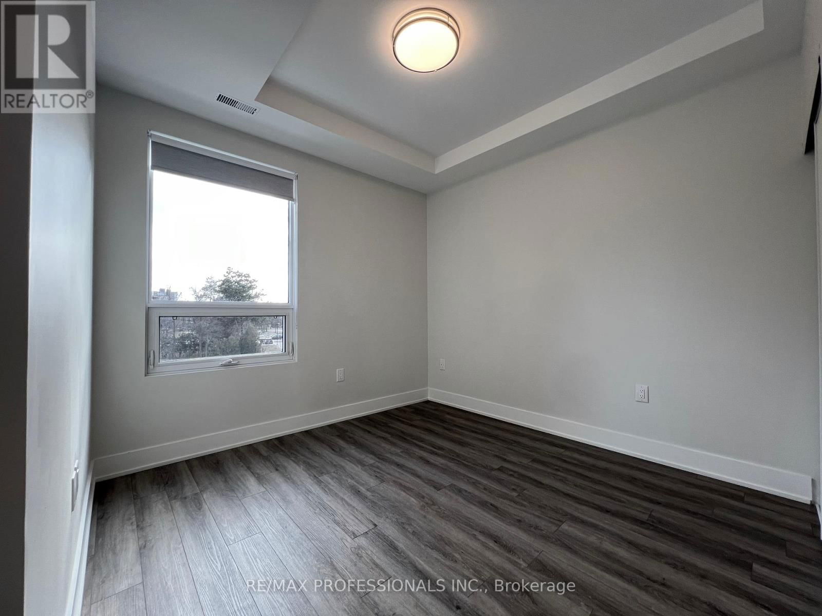 120 - 62 DIXFIELD DRIVE Image 19