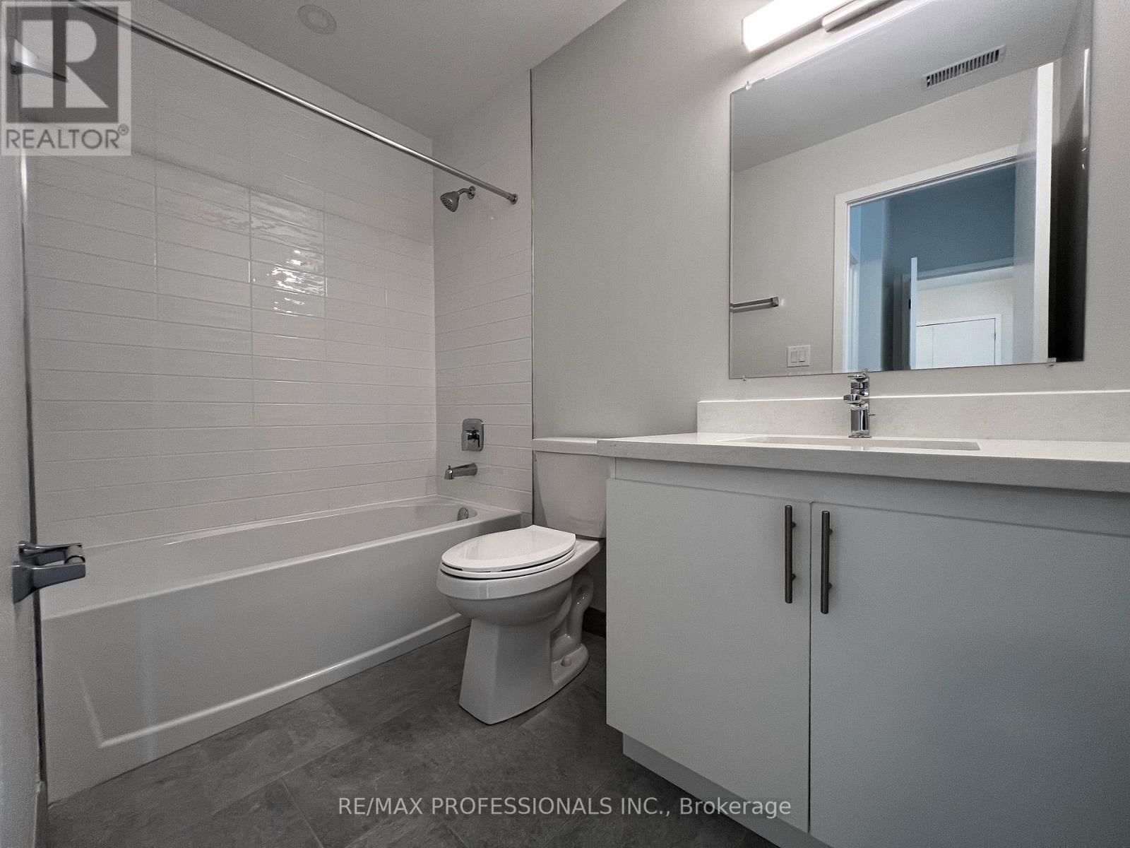 120 - 62 DIXFIELD DRIVE Image 22