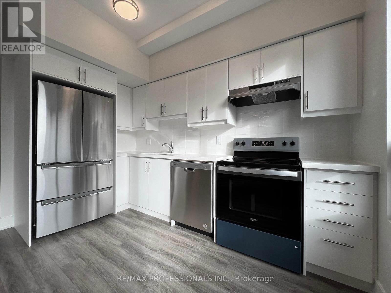 120 - 62 DIXFIELD DRIVE Image 9