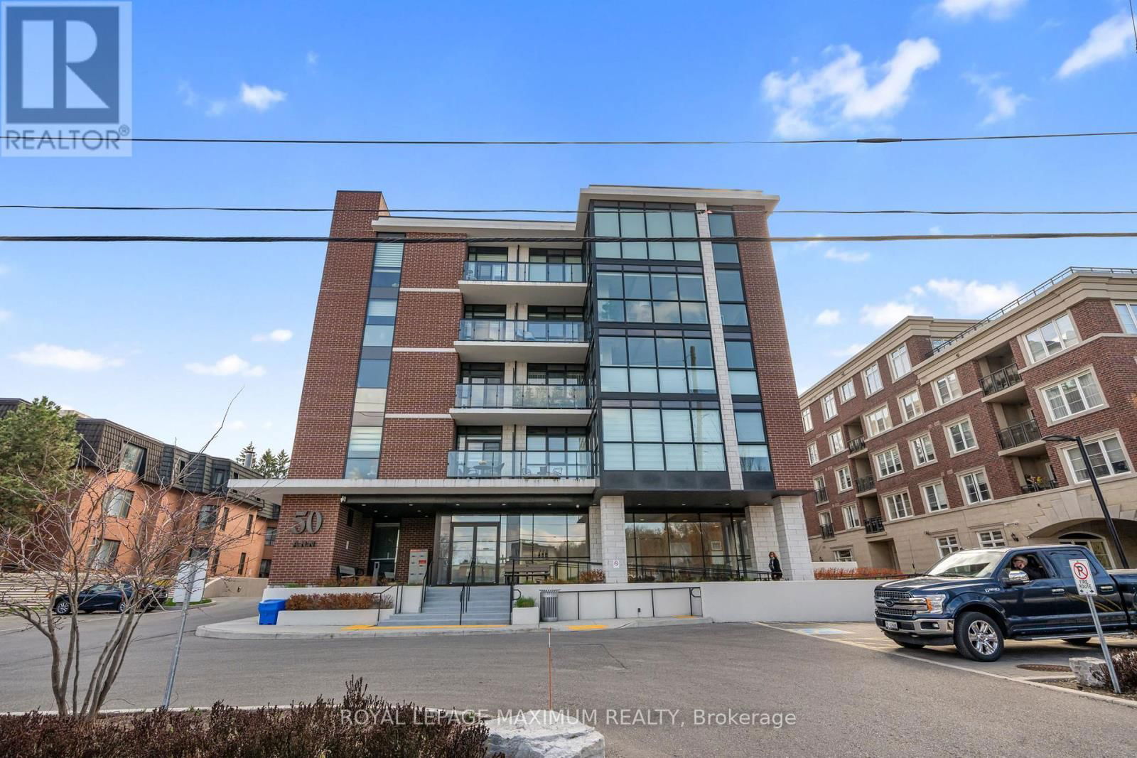 410 - 50 ANN STREET Image 2
