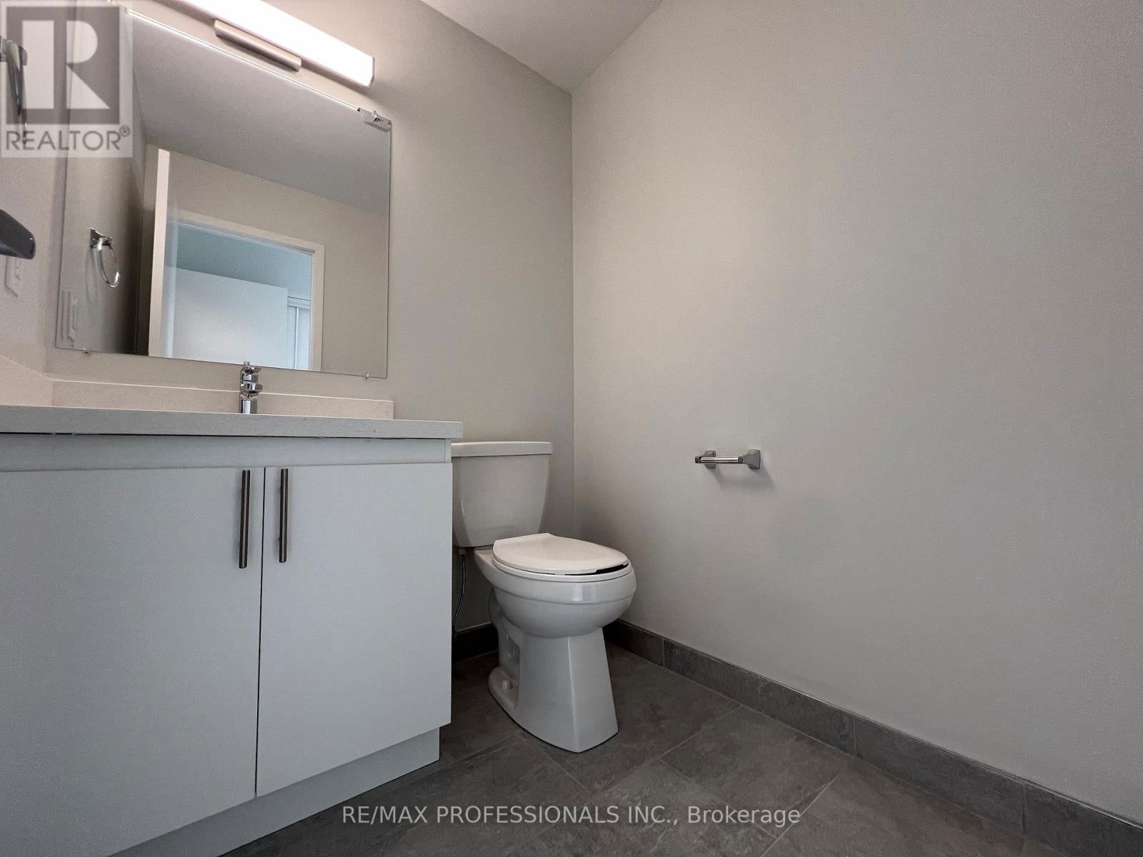 123 - 62 DIXFIELD DRIVE Image 12