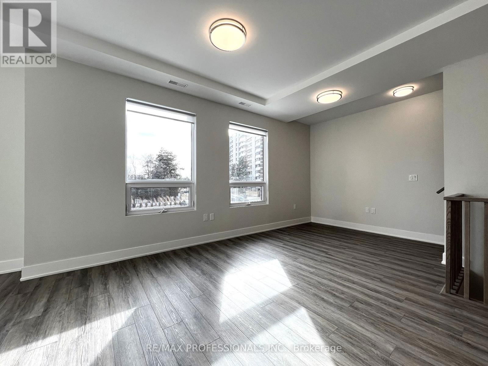 141 - 62 DIXFIELD DRIVE Image 7