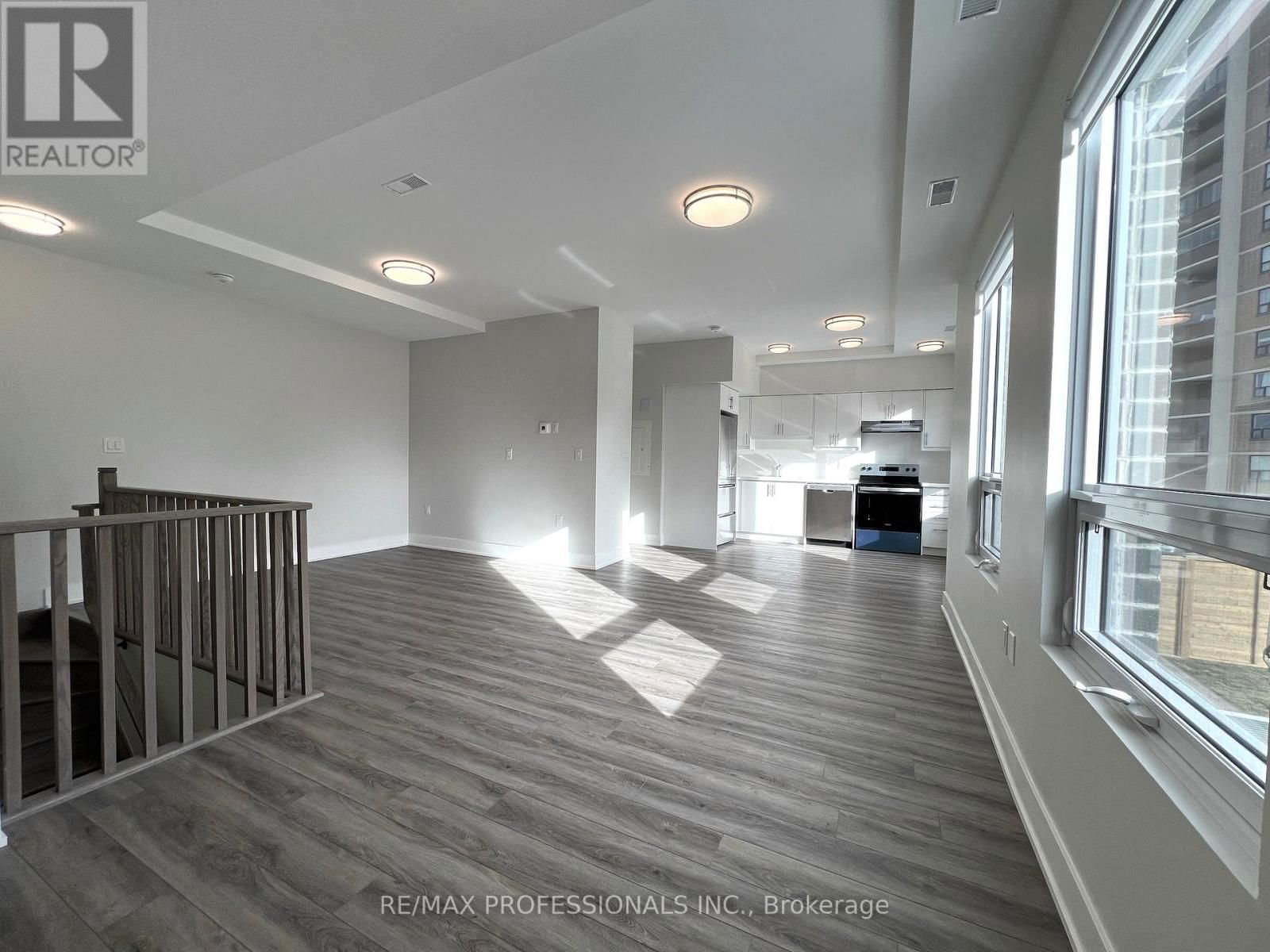 141 - 62 DIXFIELD DRIVE Image 8