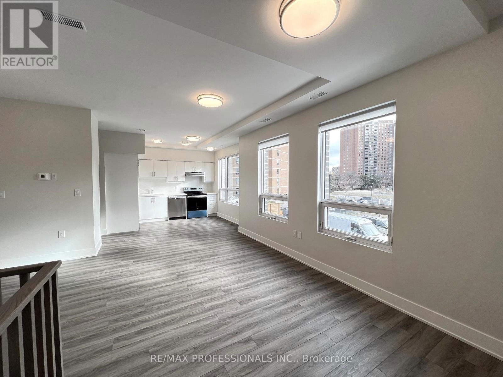 141 - 62 DIXFIELD DRIVE Image 9