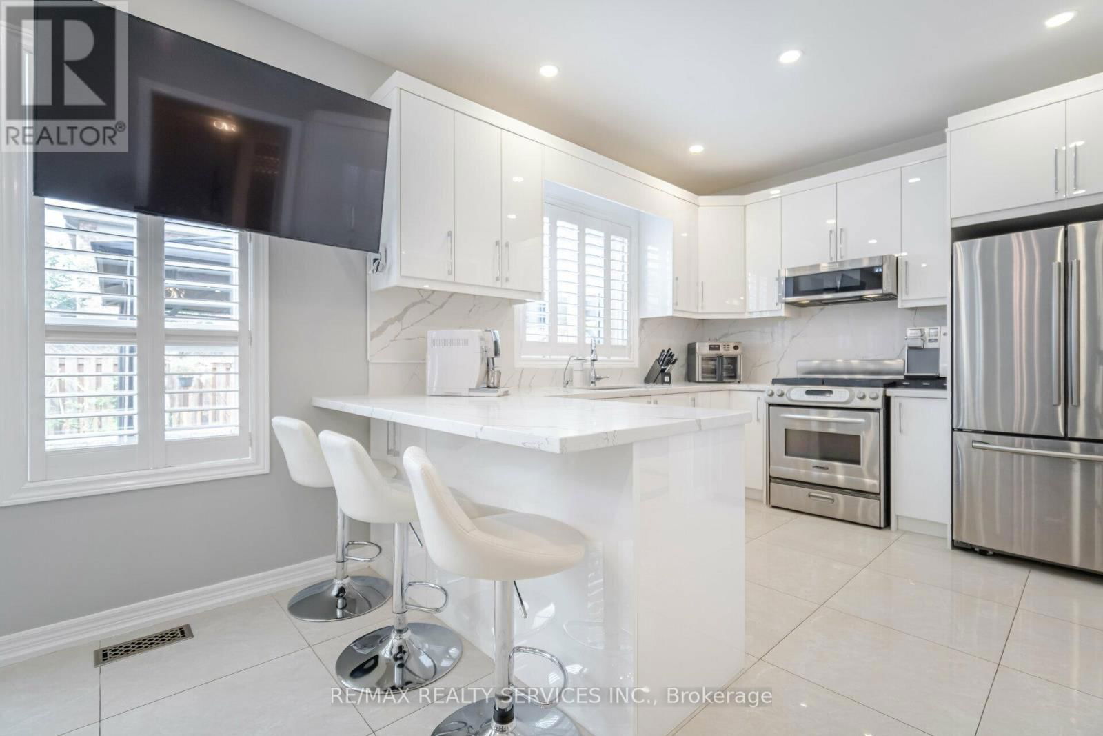 1317 WELLER CROSS Image 16
