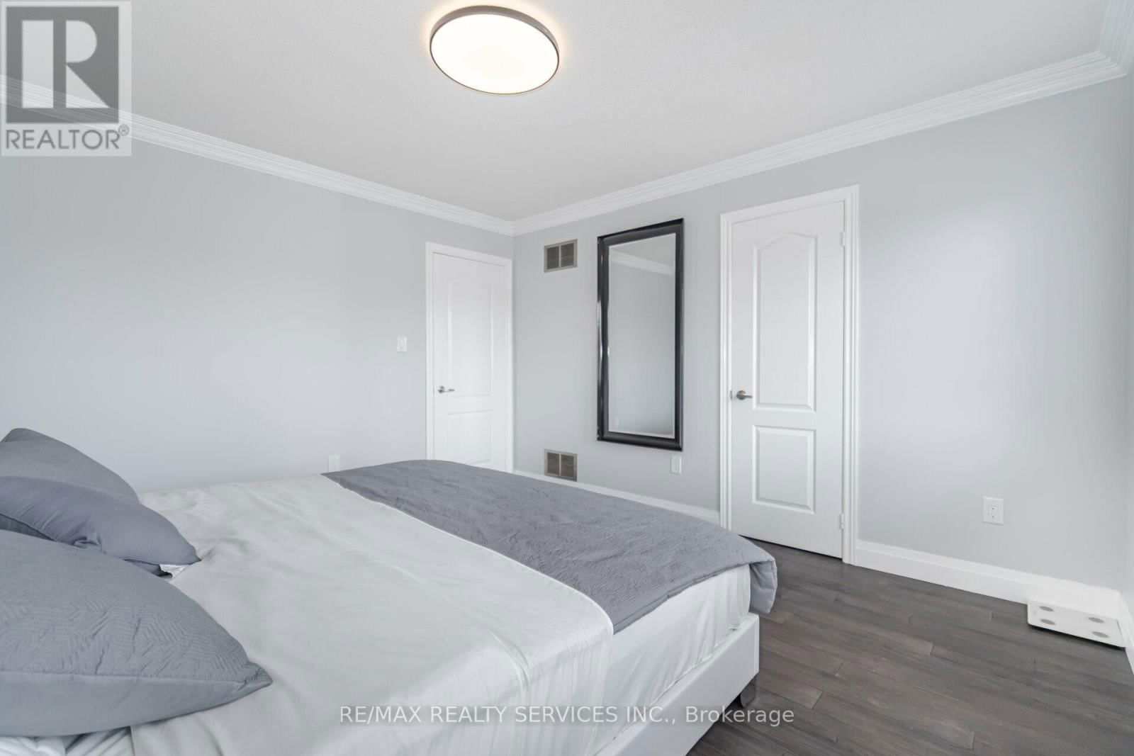 1317 WELLER CROSS Image 31