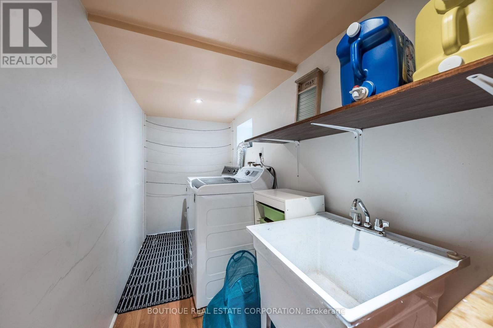36 FRANCES AVENUE Image 33