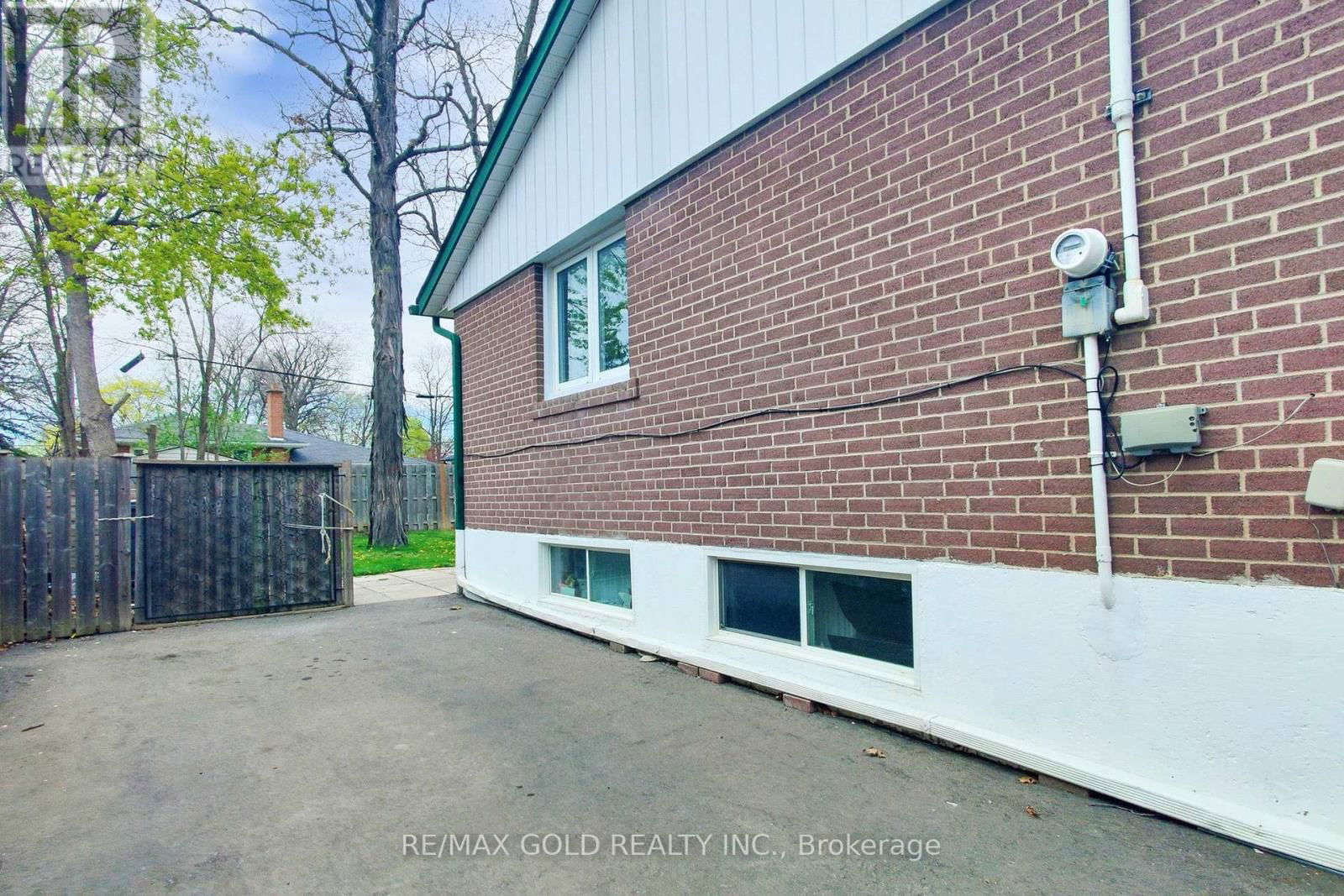 70 KIMBARK DRIVE Image 25