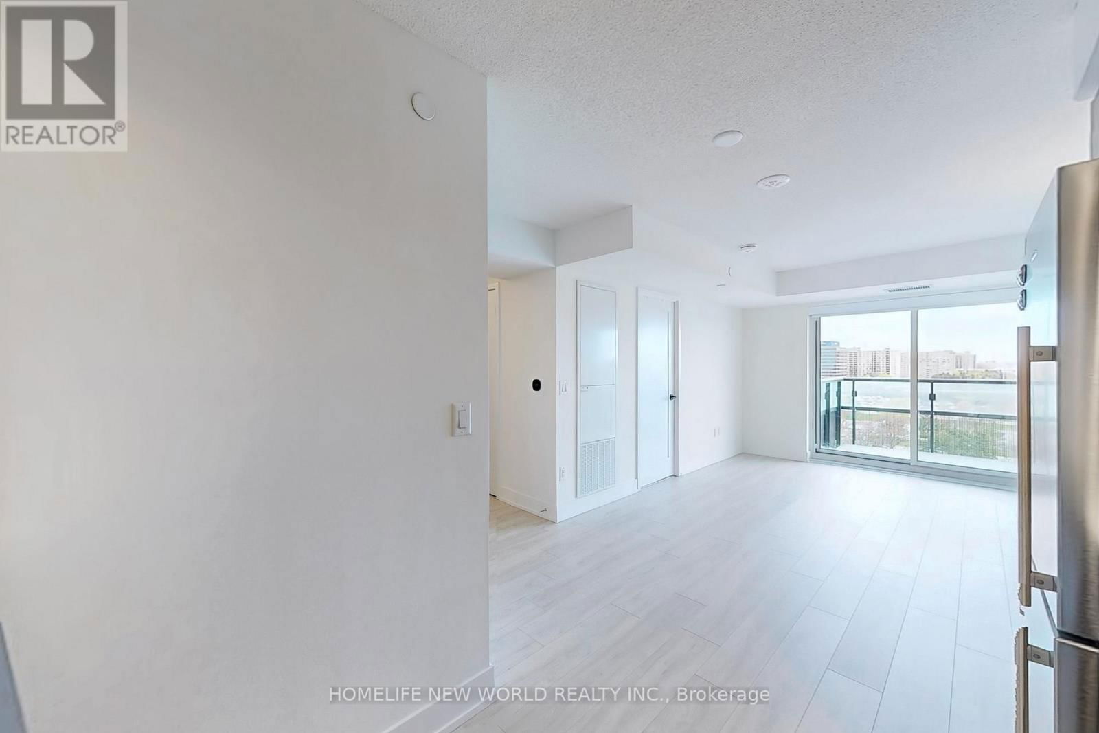 905 - 10 EVA ROAD Image 11