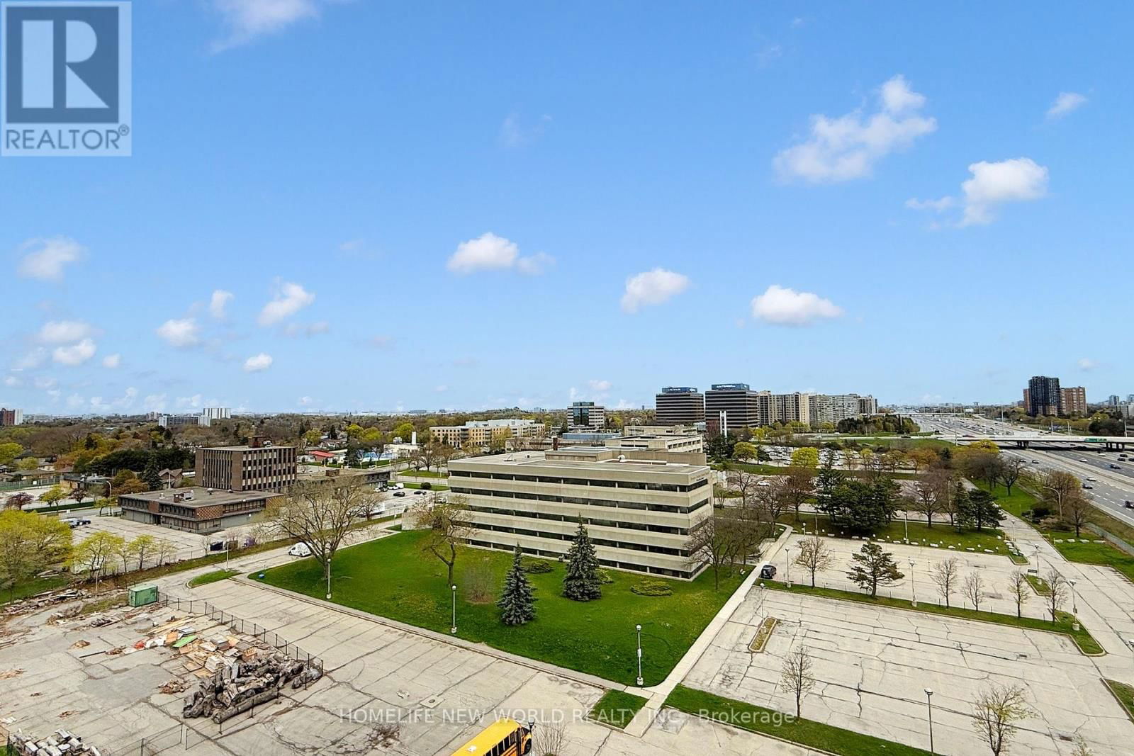 905 - 10 EVA ROAD Image 27