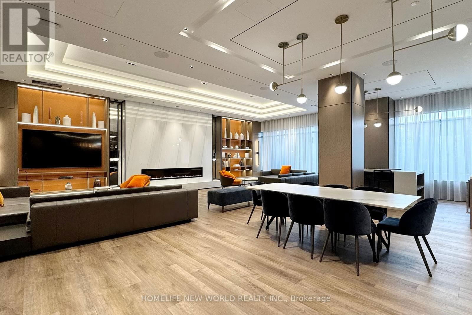 905 - 10 EVA ROAD Image 39